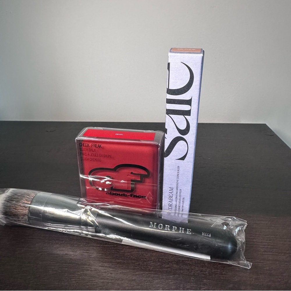Saie, About Face, Morphe Bundle Makeup Set concealer blush brush